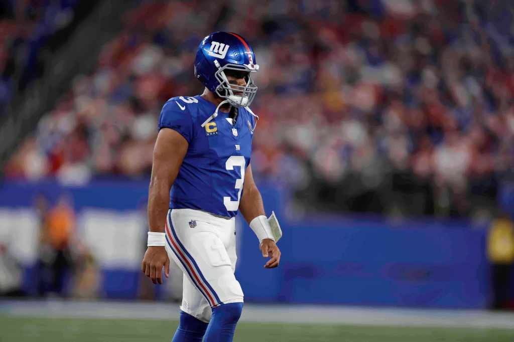 Wilson booed, Giants fans demand Dart during 22