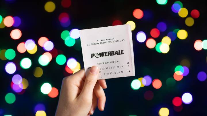 Woolloongabba woman wakes up a multimillionaire following $80m Powerball jackpot