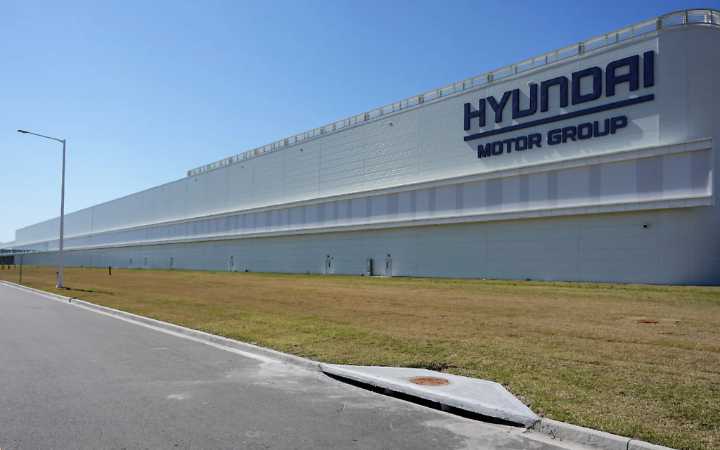 Estados Unidos: Redada de inmigración detiene a cientos de trabajadores de Corea del Sur en planta de autos de Hyundai