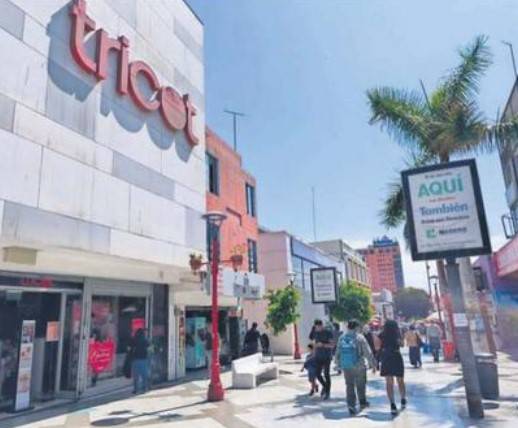 ¿Qué comercios cierran en Fiestas Patrias 2025? Conoce detalles de los feriados irrenunciables