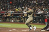 Freddy Fermín sigue sumando extrabases en noche perfecta con el bate [+VIDEO]