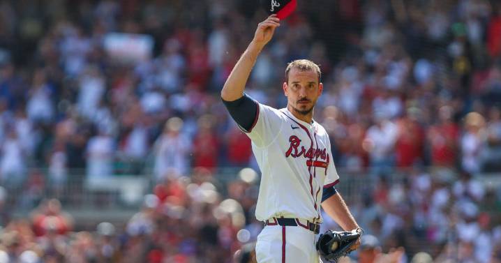 Braves give Morton emotional career sendoff