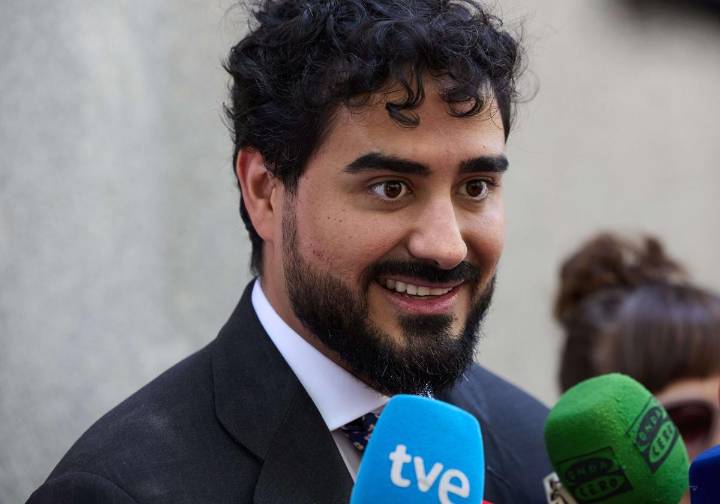 La Policía concluye que 'Alvise' usó los 100.000 euros entregados por un empresario para financiar «parte» de la campaña de las europeas