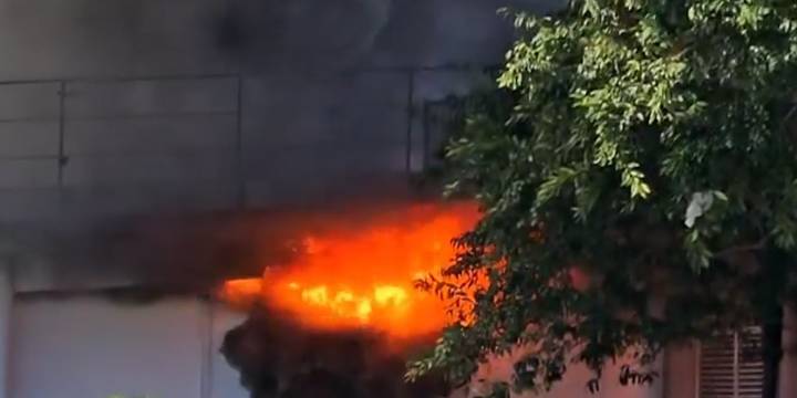 Retiro: se desató un incendio en el edificio Libertad