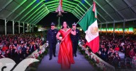 Tonantzin Fernández encabeza el Grito de Independencia en San Pedro Cholula
