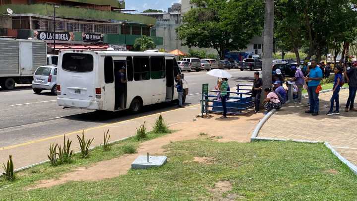 Guayaneses reaccionan a aumento del pasaje