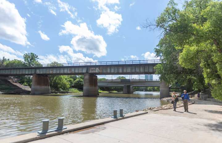 Worse-for-wear riverwalk a victim of total neglect – Winnipeg Free Press