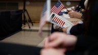 USCIS tendrá agentes armados que podrán arrestar a inmigrantes