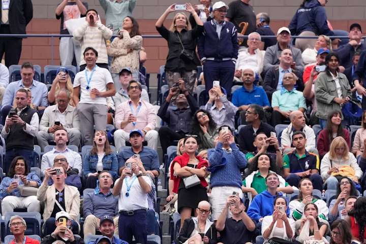 U.S. Open broadcasters were reportedly asked to censor reaction to Trump. Fans still booed