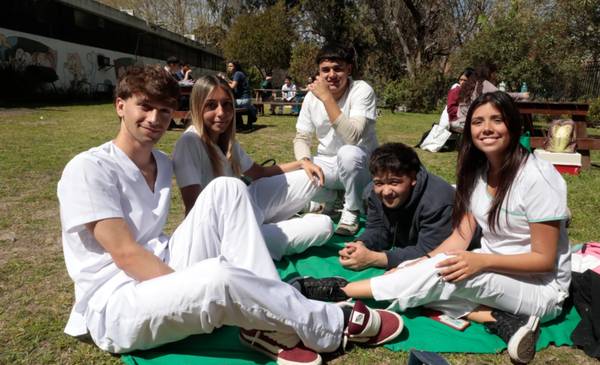 Este domingo en EL DIA: ser estudiante en el 2025