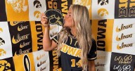 Iowa softball lands Hawkeye legacy, daughter of former football player, cheerleader