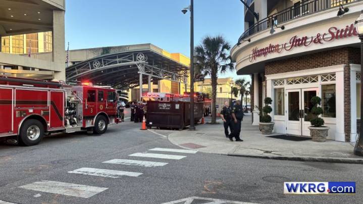 Mobile police give all clear after explosion false alarm