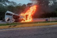 Suman 16 muertos por choque en carretera Mérida