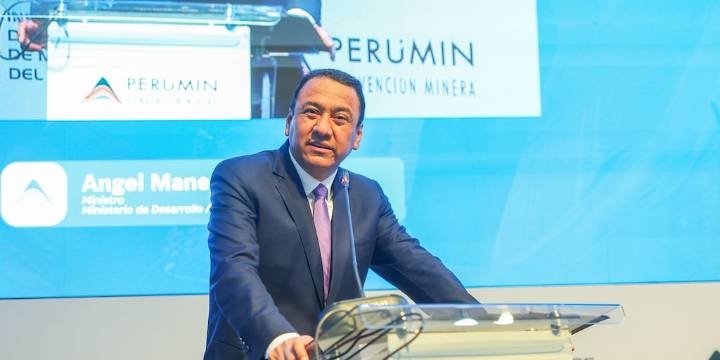 “La minería tiene prioridad sobre el agua, la agricultura puede esperar”: Ángel Manero, ministro de Agricultura, en Perumin 37
