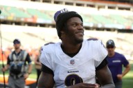 Lamar Jackson Gets “Maniac” Praise From Chiefs’ Jaylen Watson as Ravens QB Battles for Historic Feat at Kansas City