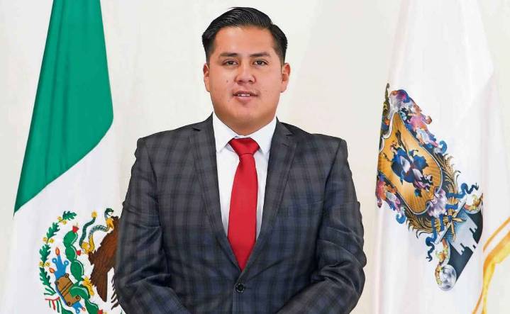 Alcalde se hace el “chistoso” con madre de familia