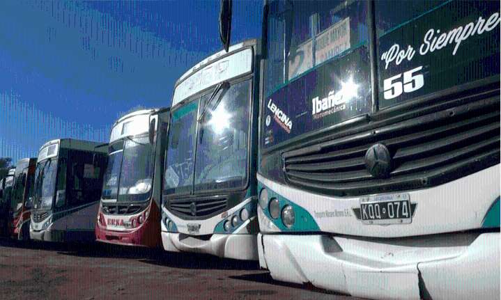 Que lineas de colectivos funcionan y cuáles no en Paraná tras el paro de UTA