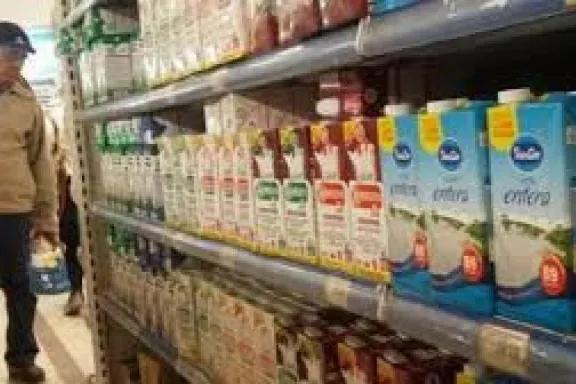 Ventas de productos lácteos caen 6,3% en agosto y consumo se desacelera