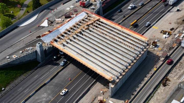 Massive girders installed for Washington's newest freeway interchange