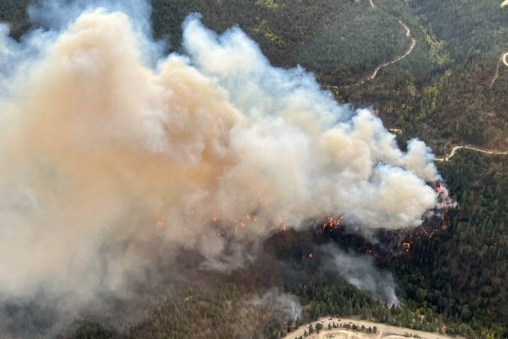 Okanagan wildfire 220 hectares, evacuation orders and alerts remain