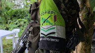Así operan los ‘Comandos de la Frontera’: contratos y millonarios sueldos en Colombia, Ecuador y Perú