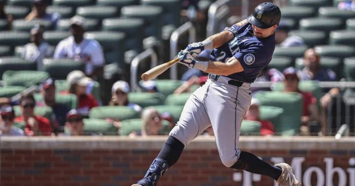 Raliegh hits major league-leading 53rd homer, Mariners rout Braves 18