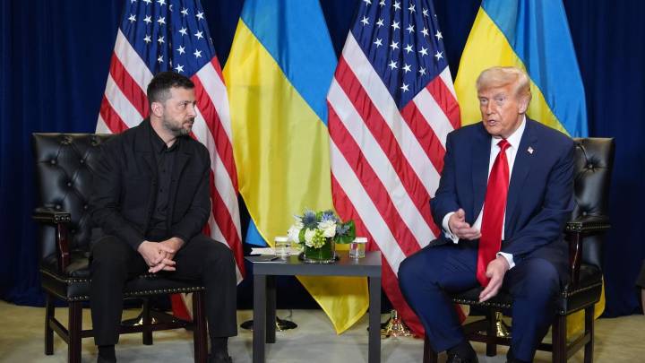 NATO should shoot down Russian aircraft that violate their airspace, Trump says