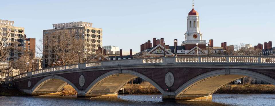 Trump Says US Close to Finalizing $500 Million Harvard Deal (2)