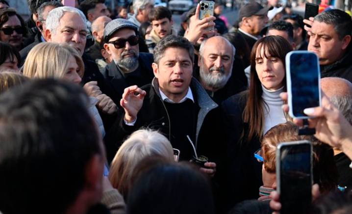 Kicillof cerró la campaña electoral en La Plata: “Hay futuro y es invirtiendo en el pueblo”