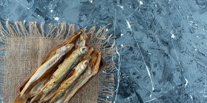 Cómo el pescado seco evolucionó de plato tradicional a superalimento, según la ciencia