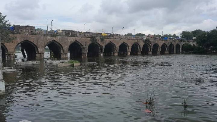 HYDRAA teams begin clean-up as Hyderabad’s Musi river flow eases