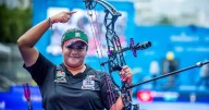Andrea Becerra se baña de oro en Gwangju 2025