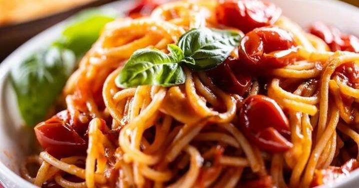 Spaghetti Bolognese 'tastes better and looks beautiful' with one extra ingredient