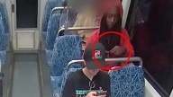 Brutal asesinato frente a cámaras en EE.UU.: acuchilla sin razón a una ucraniana en el tren y camina goteando sangre