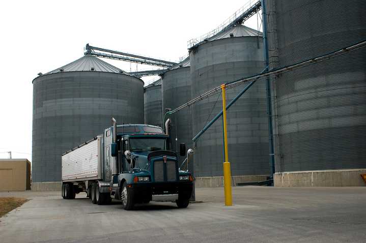 Drive Safely on Iowa Roads This Harvest Season