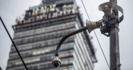 Brugada promete reconstrucción al 100% y anuncia plan para reforzar edificios