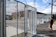 ICE in Chicago: Broadview demands DHS remove fencing