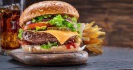 Se despiden las hamburguesas más ricas del país: la popular cadena confirmó el cierre de 57 sucursales