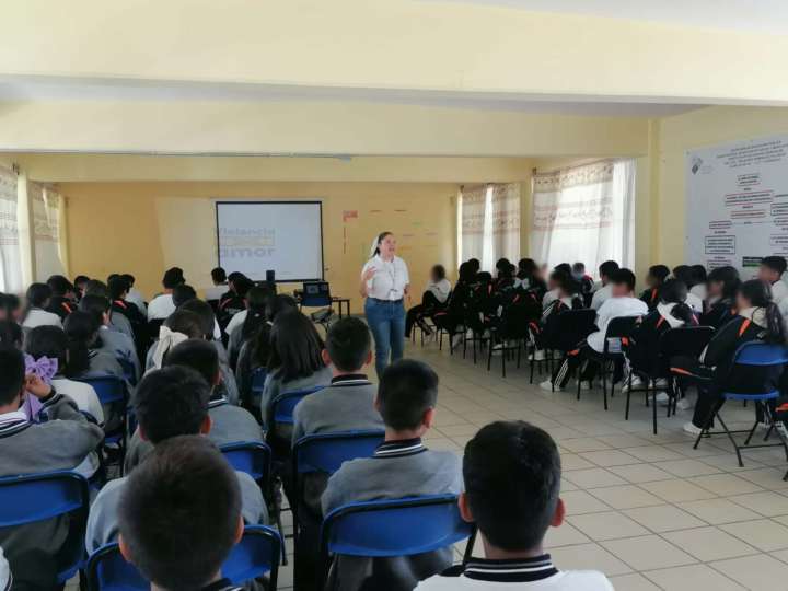 El Centro Estatal de Prevención Social de la Violencia y la Delincuencia imparte el programa “Hablemos de Prevención” a jóvenes de Tecamachalco