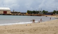 Hombre muere ahogado en playa de Arecibo