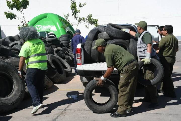Salta, la limpia | La Municipalidad realizó una nueva edición del Neumatón