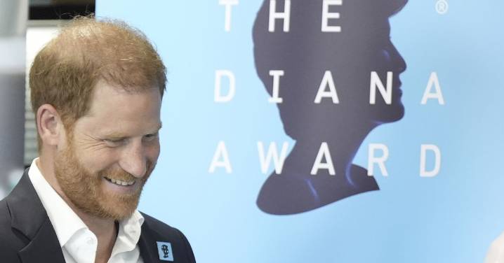 Prince Harry pays tribute to Princess Diana on last day of UK visit