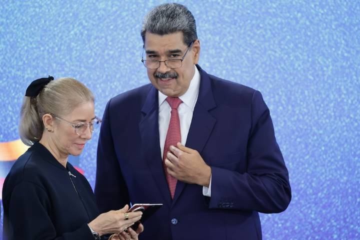 Civiles estarían siendo capacitados para disparar en Venezuela tras tensión con EE. UU.