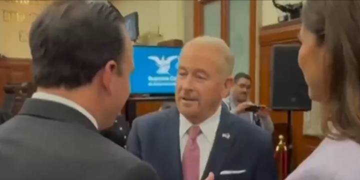 Embajador de EEUU asiste a la primera sesión de la nueva SCJN: “Confiamos en su éxito”