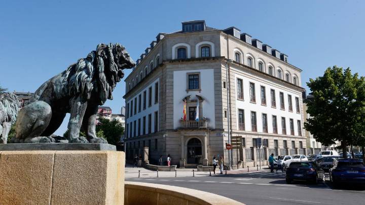 Dos lucenses desahucian a su propio hermano en Láncara tras heredar la casa familiar