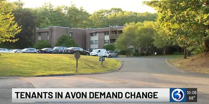 Tenants at Avon Place Apartments go before town council to demand change