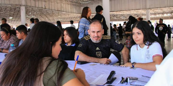 Beca Benito Juárez 2025: así puedes saber cuándo será la asamblea informativa en tu plantel para el registro