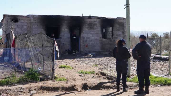 Una vela provocó el incendio en 25 de Mayo donde murió una nena