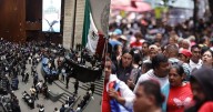 ‘Vacaciones solidarias’: ¿De qué va la reforma de Morena para donar días libres a compañeros de trabajo?