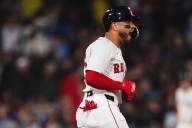 Carlos Narváez produce, batea .500 en septiembre y es uno de los receptores con más dobles